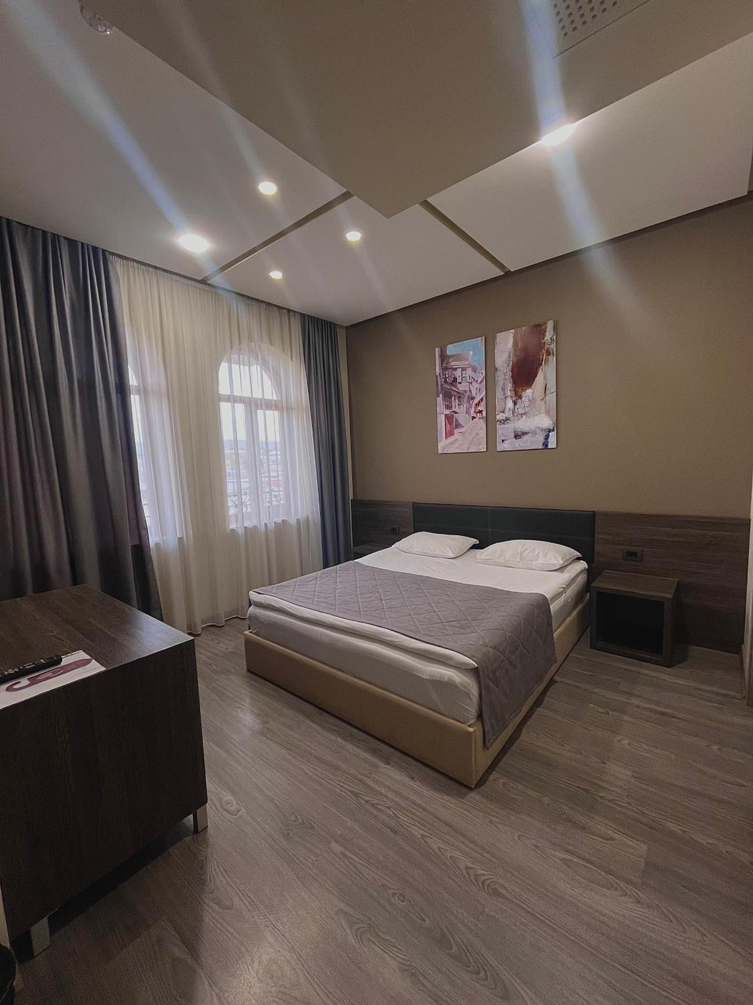 Bien Hotel Erivan