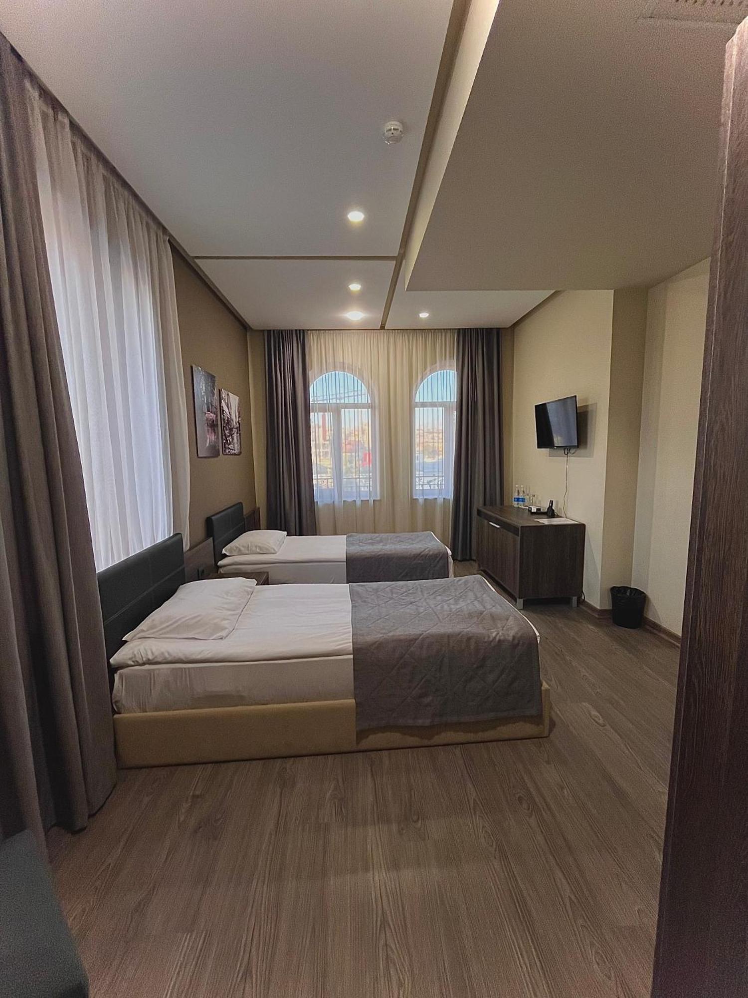 Hotel Bien Erivan