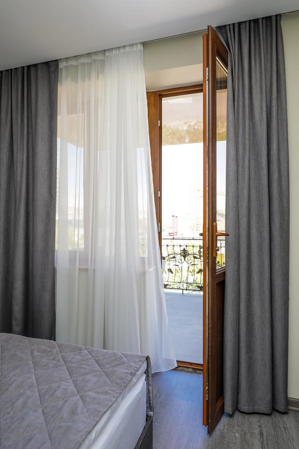 Hotel Bien Erivan